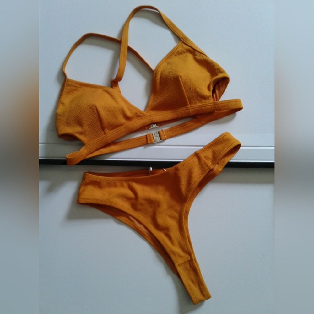 Swimsuit...Bikini👙🏊‍♂️
